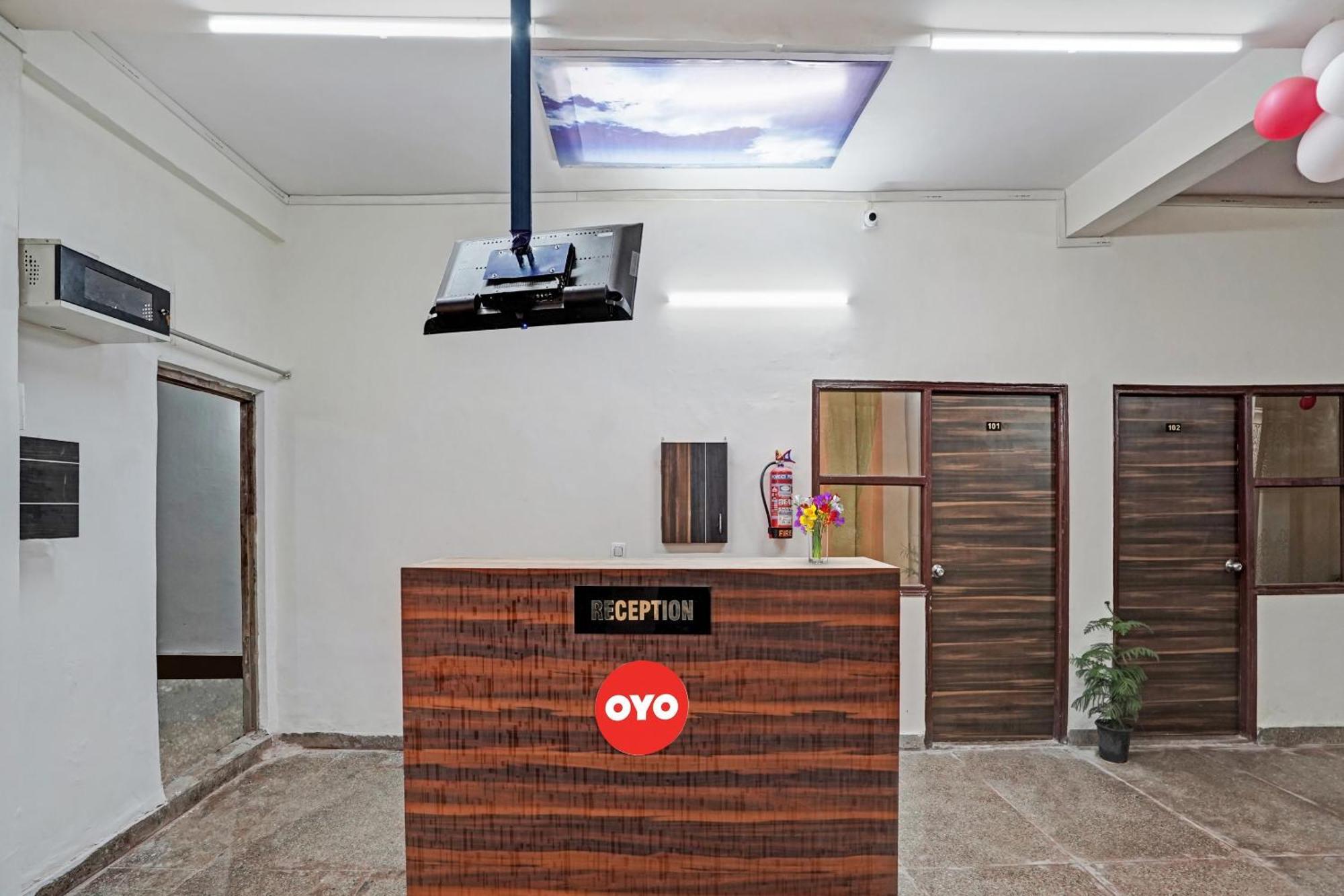 Hotel O Avs Hotel & Restaurant Нойда Экстерьер фото